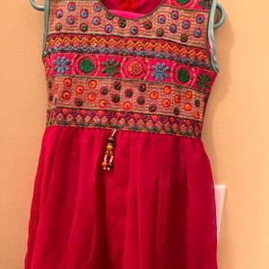 Girls Pakistani Indian dress with pants, Pink